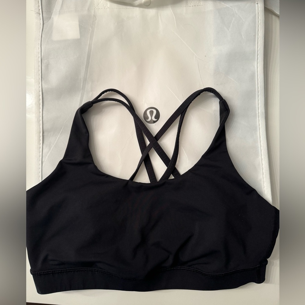 Lululemon sports bra